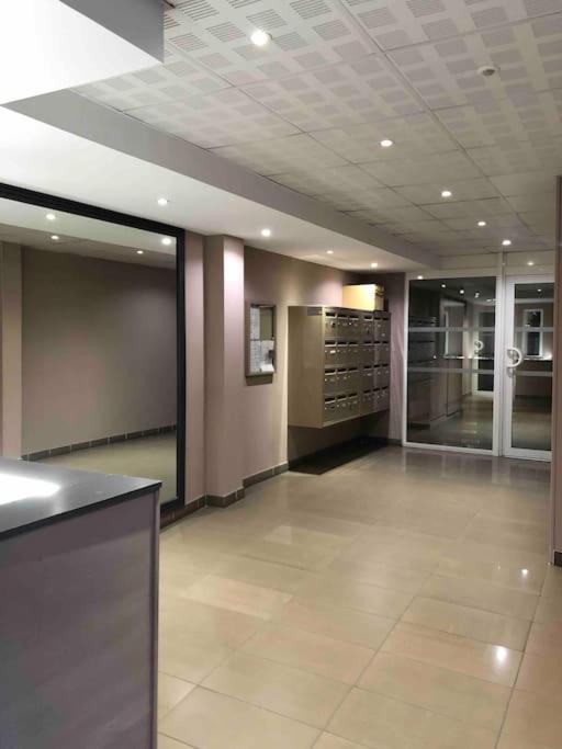 Bel Appartement Nimois Au Calme Avec Balcon Nîmes Kültér fotó